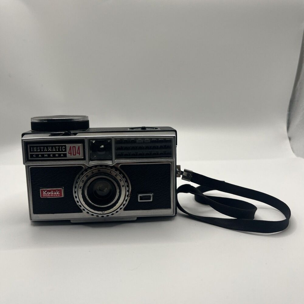 Kodak Instamatic 404 Camera with Strap, Tested And Working